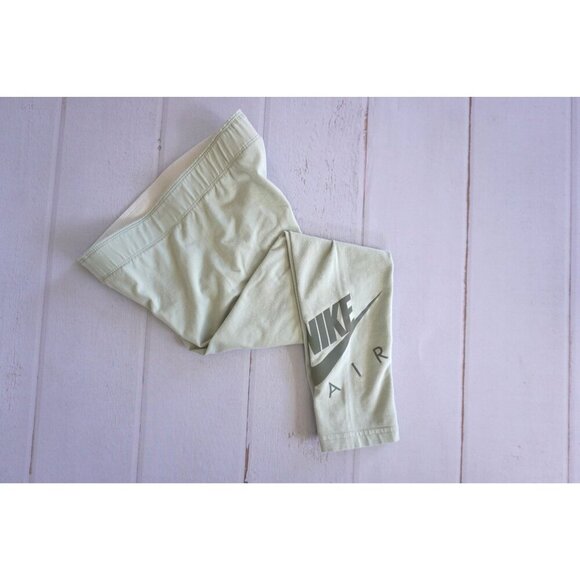 Nike Women Mint Green Solid Capris FUTURA Tight Fit - Size S - Picture 8 of 8